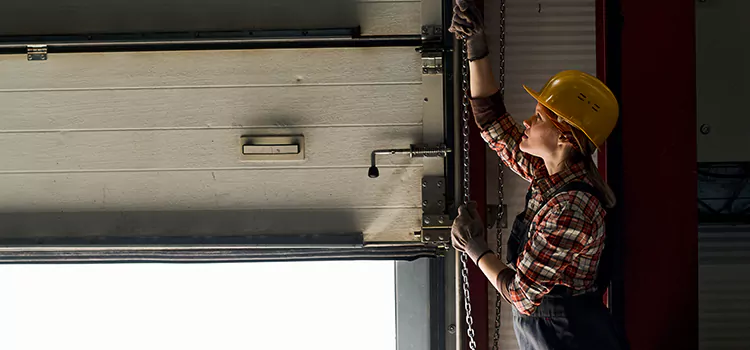 Addressing Common Garage Door Stoppage Issues in Jupiter, FL